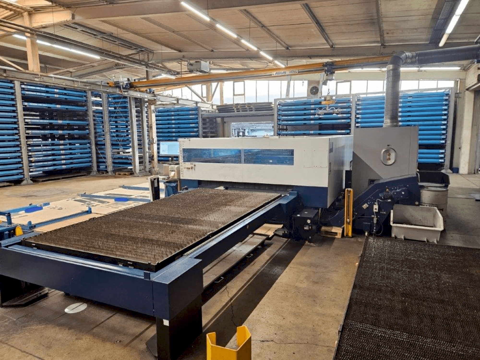 2019 TRUMPF TruLaser 3040 5kW CO2 Laser cutting machine (CO2)