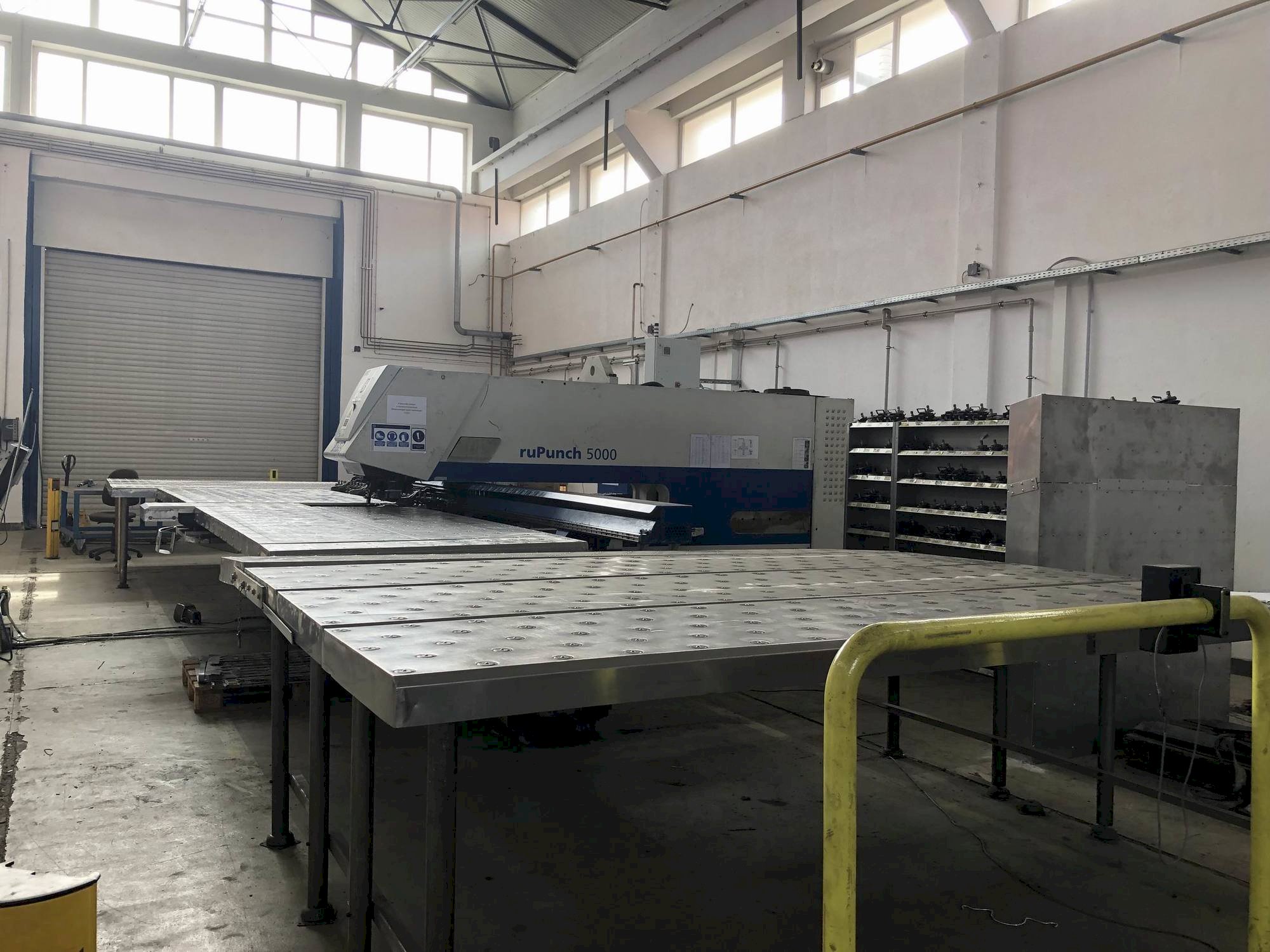 2007 TRUMPF TruPunch 5000 CNC punching machine