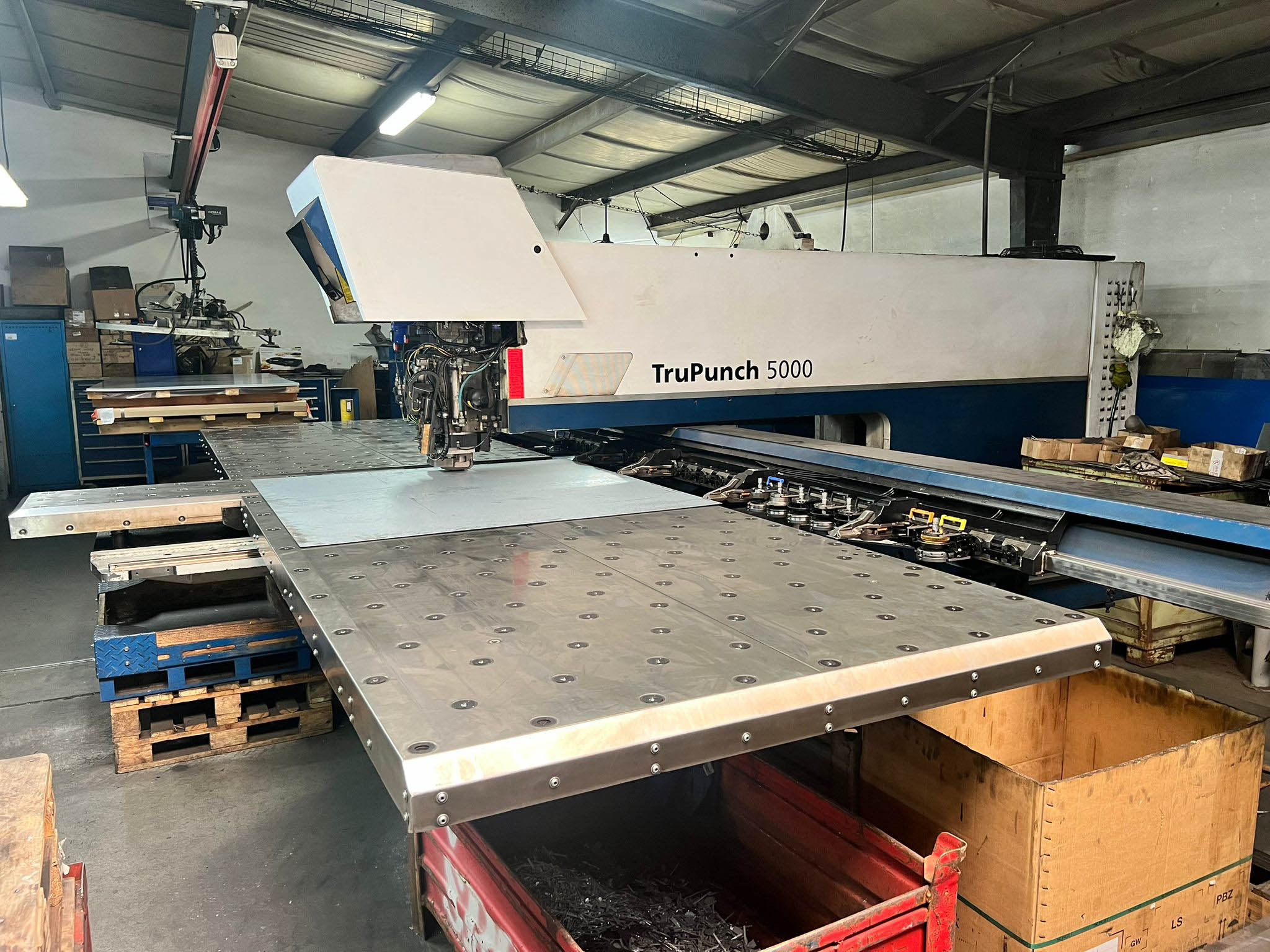 2010 TRUMPF TruPunch 5000 CNC punching machine