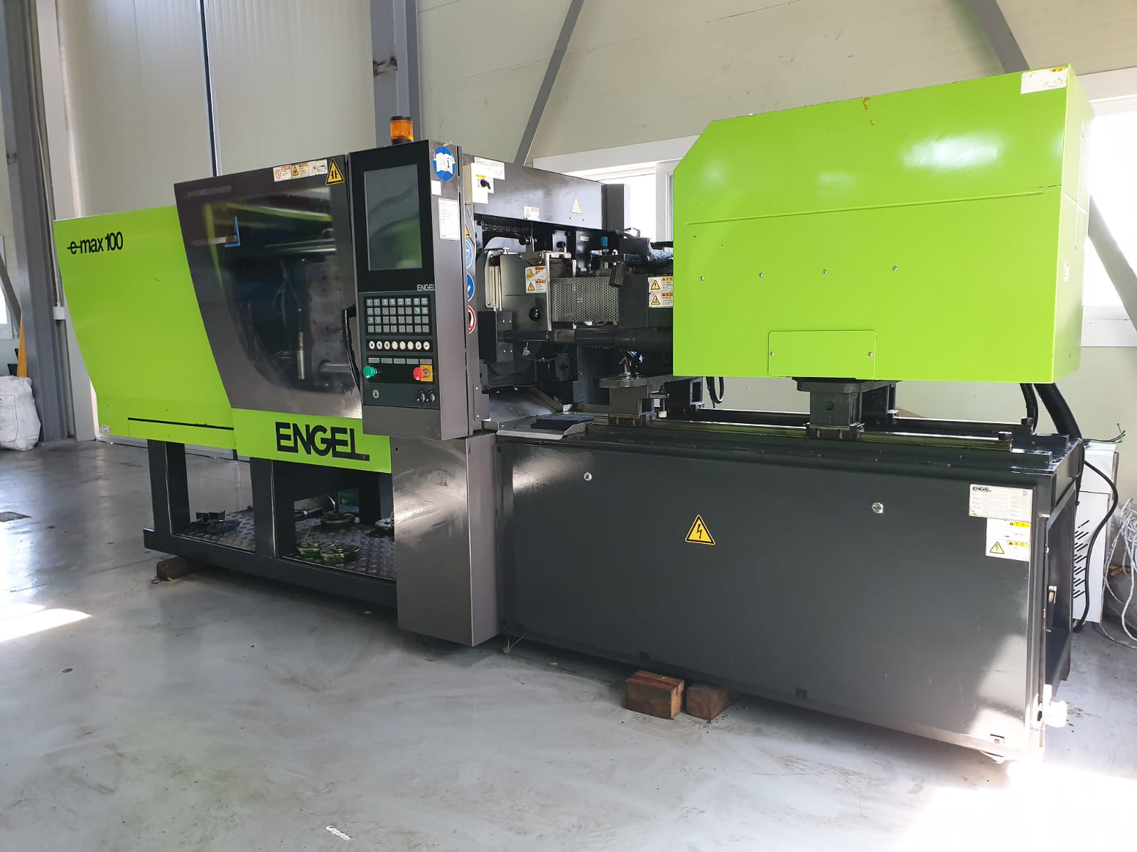 2010 ENGEL E-MAX 200 / 100 PRO 100t all-electric injection molding machine